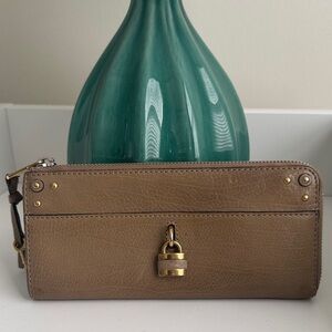 Chloe Paddington Zip Beige Leather Wallet